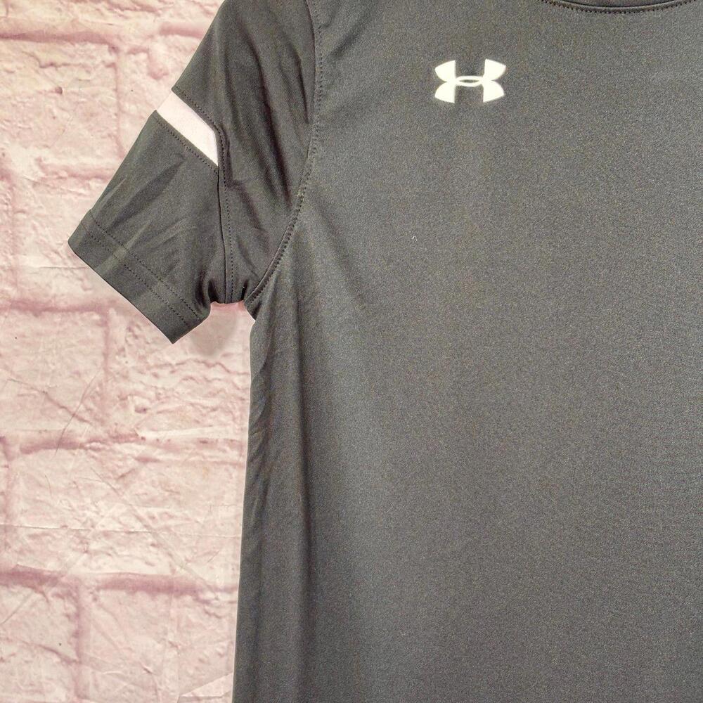 Under Armour HeatGear Loose Fit T-Shirt Youth Medium - Picture 2 of 5
